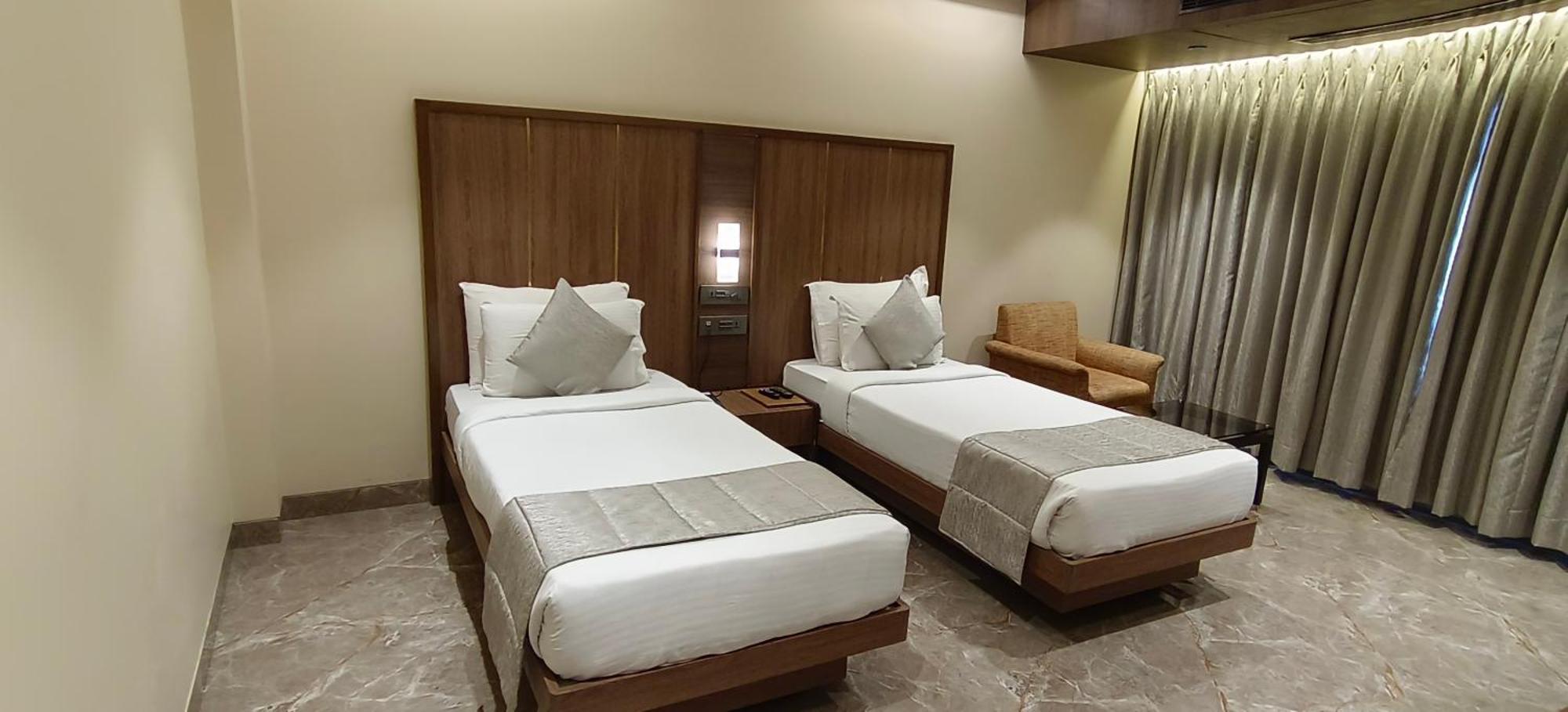 Hotel Archana Residency 孟买 外观 照片