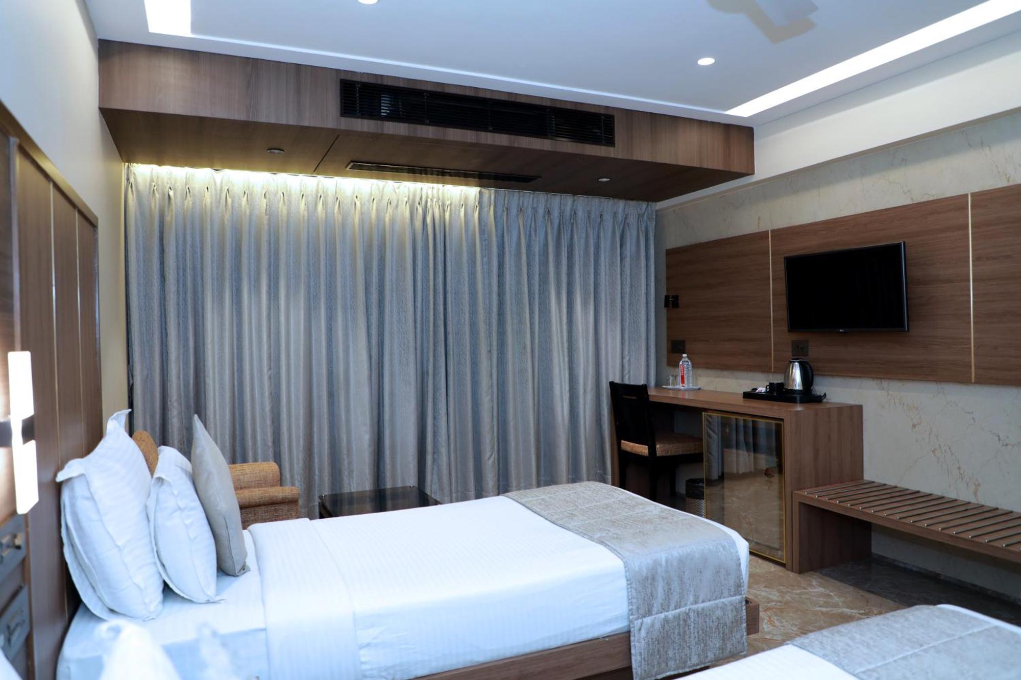 Hotel Archana Residency 孟买 外观 照片